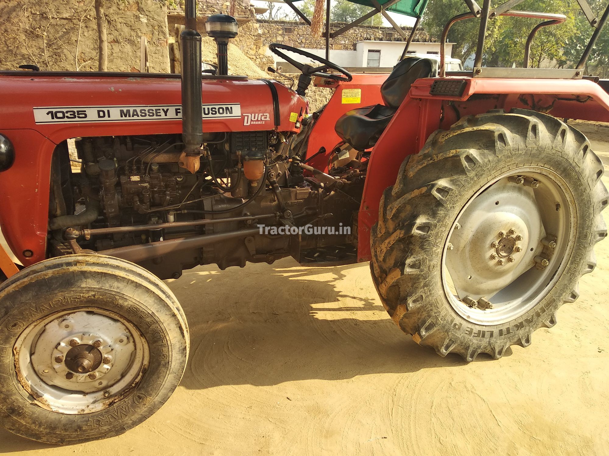 Massey Ferguson 1035 DI