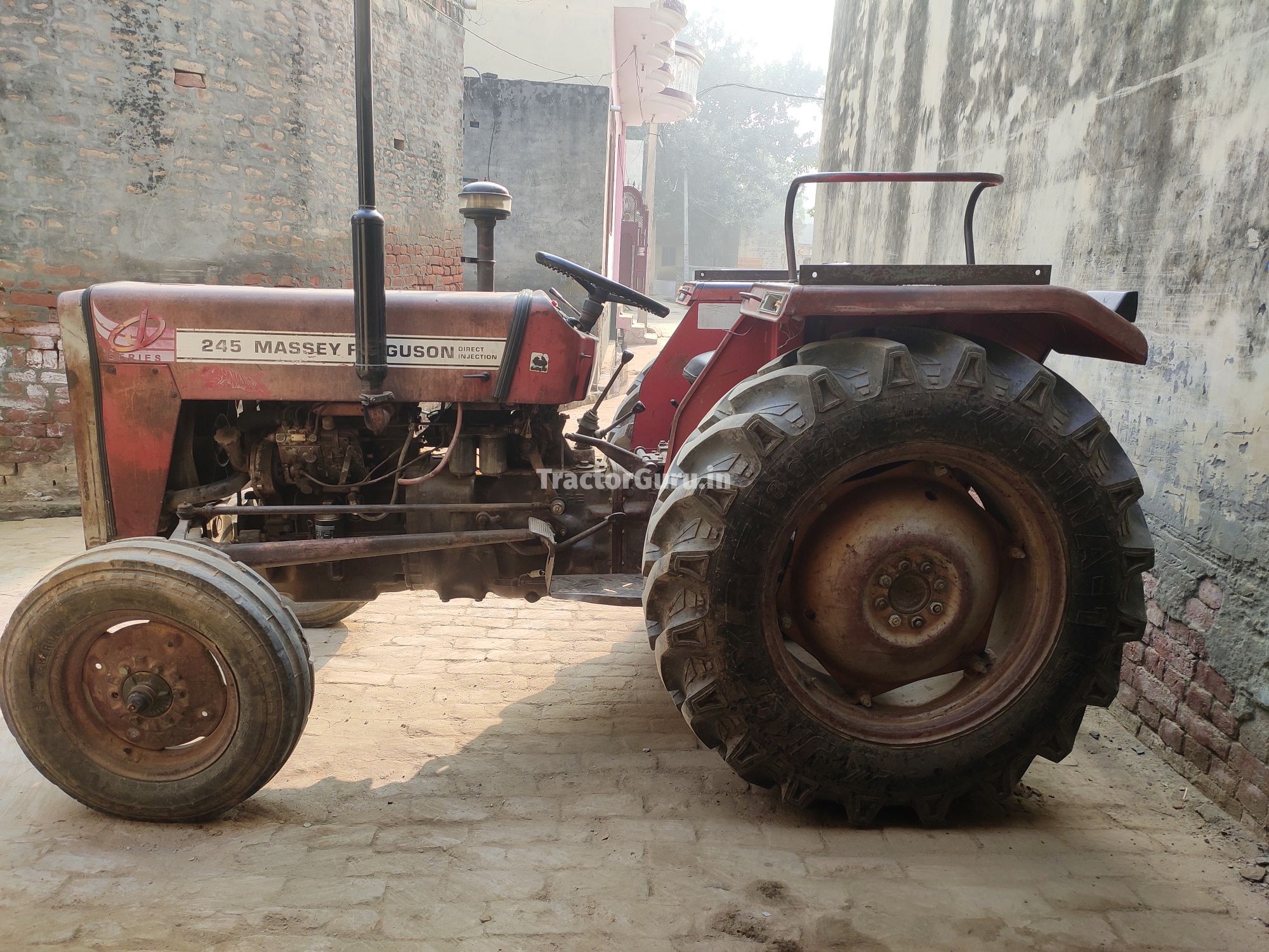 Massey Ferguson 245 DI