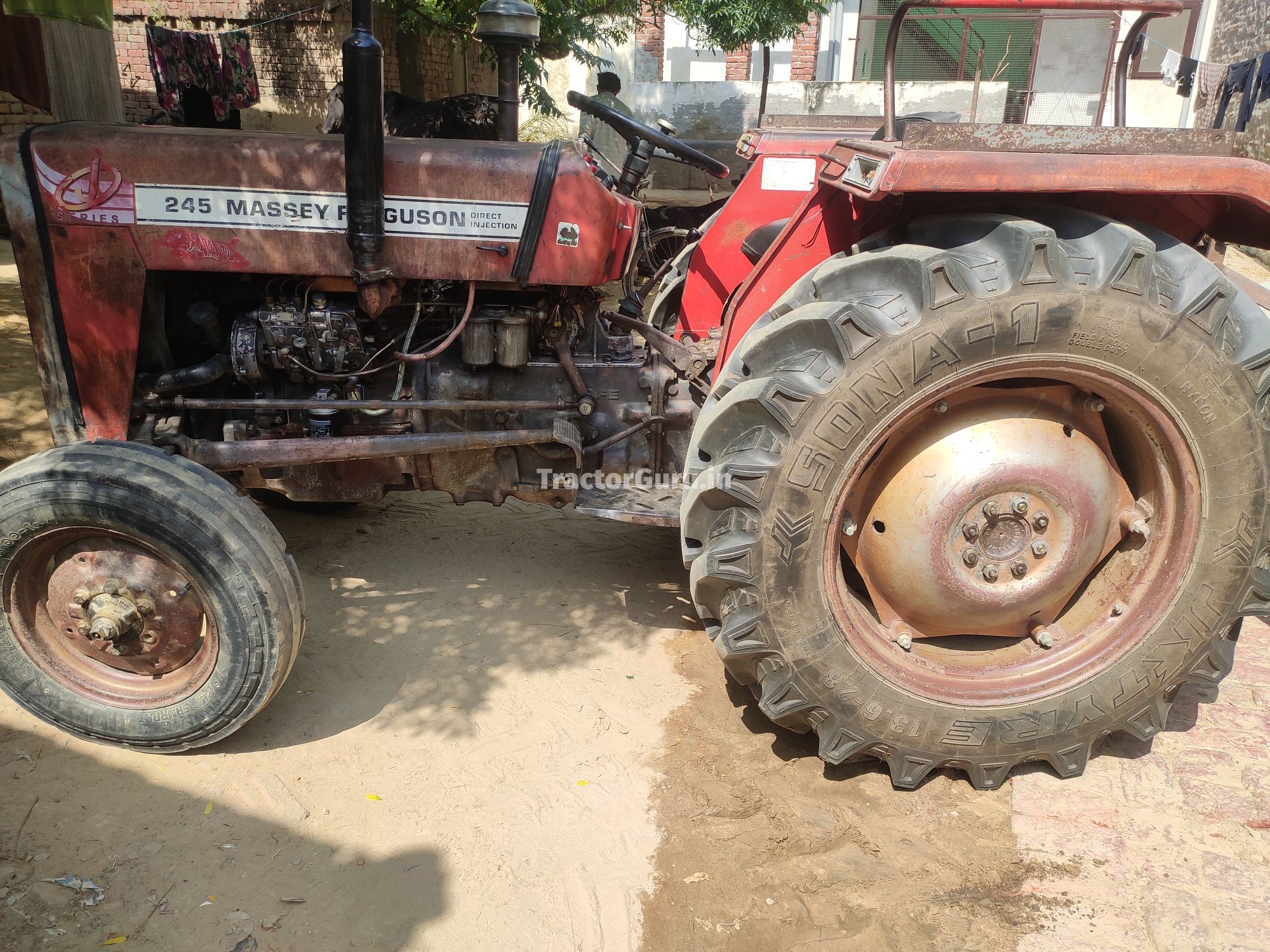 Massey Ferguson 245 DI