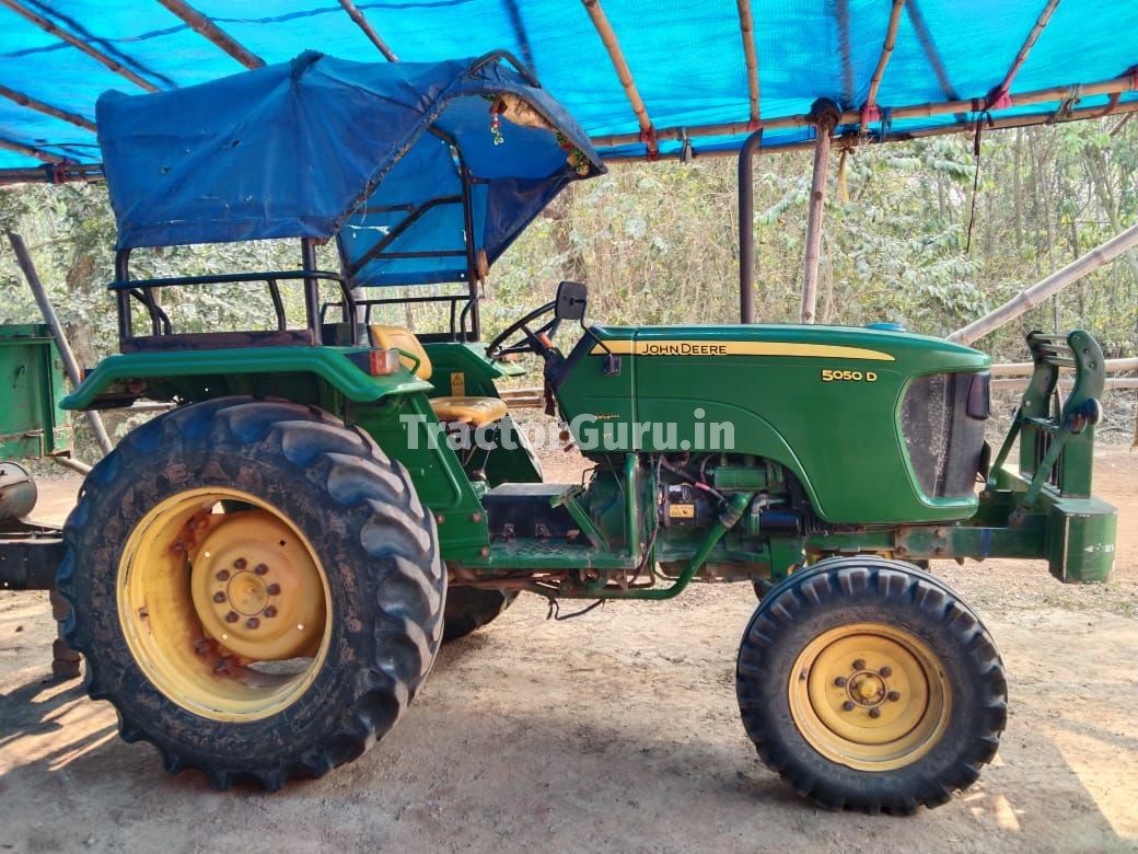 John Deere 5050 D