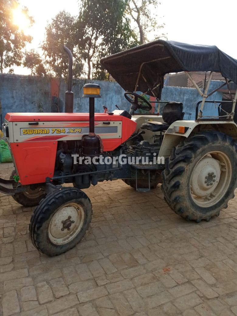 Swaraj 724 XM
