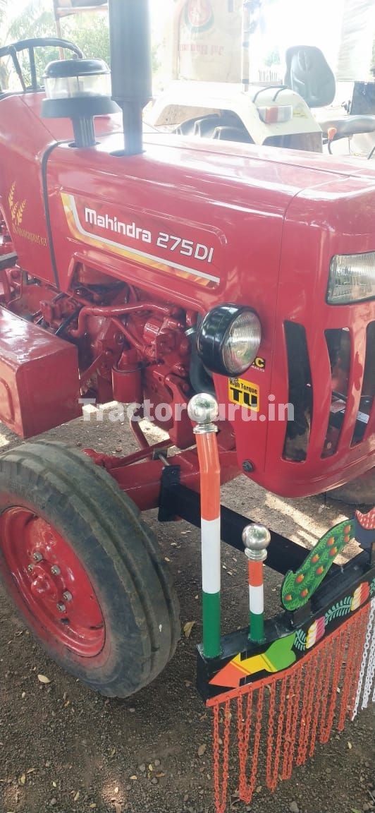 Mahindra  275 Yuvo