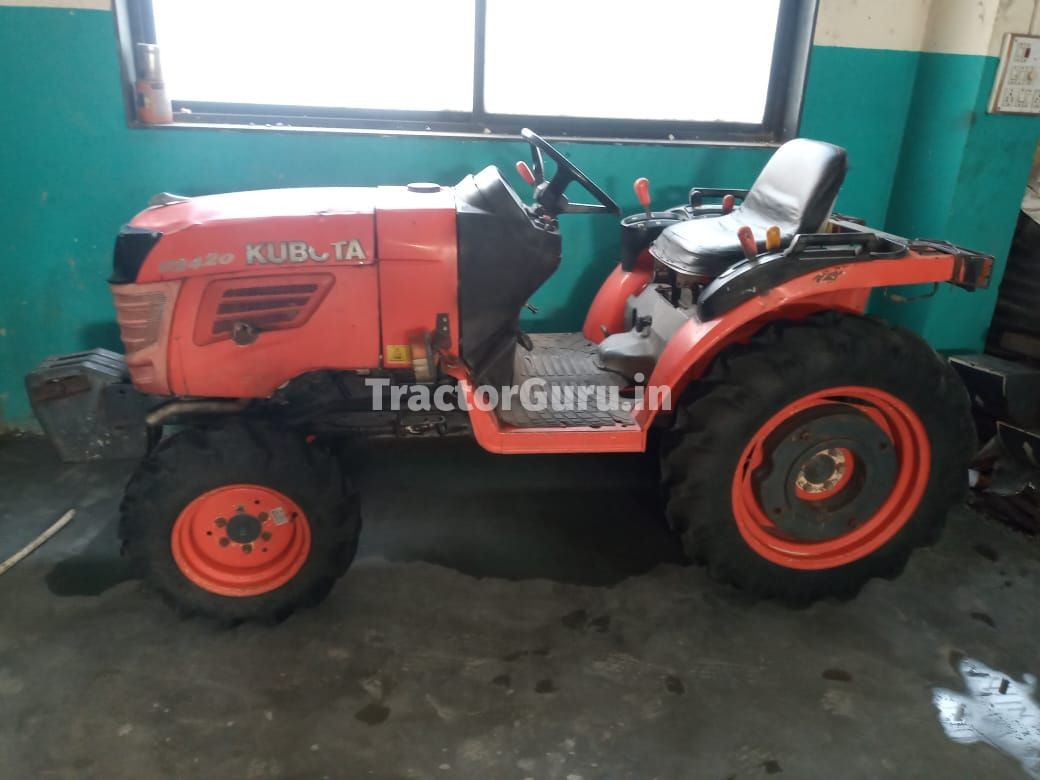 Kubota B2441