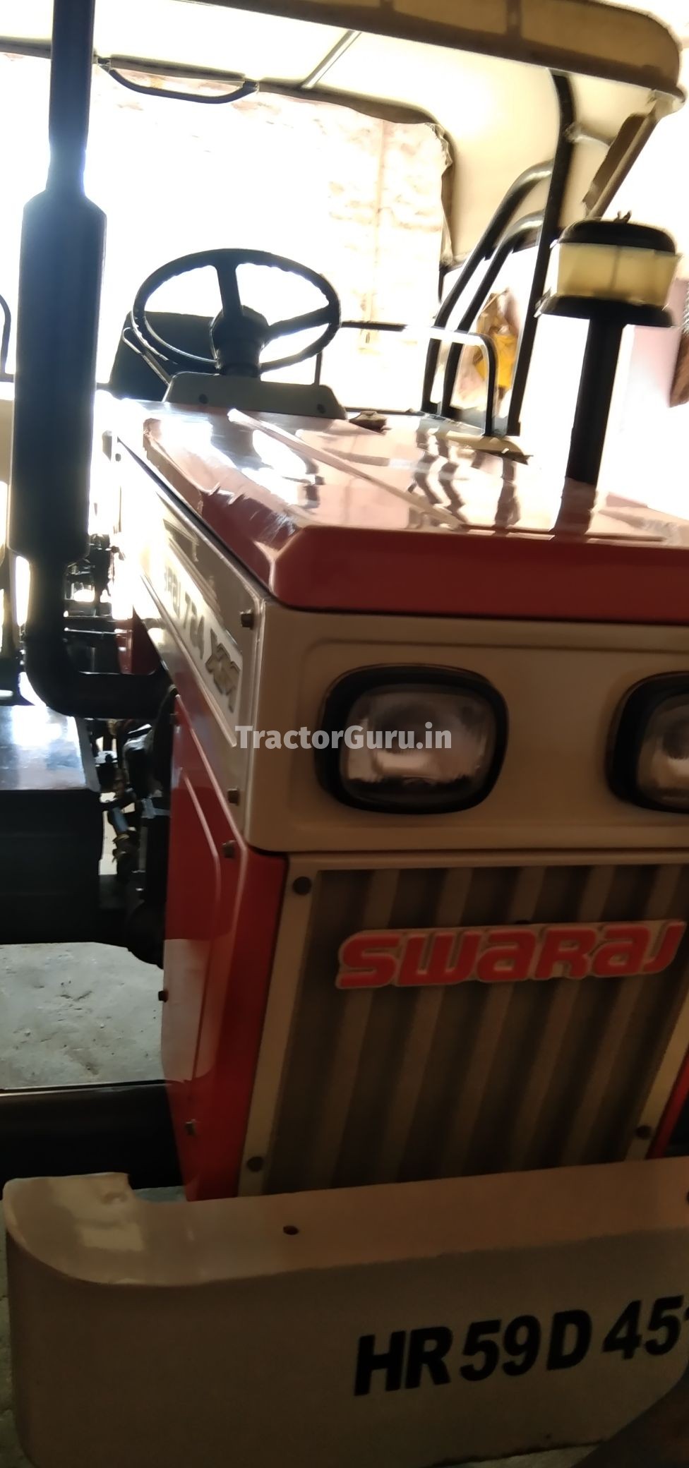 Swaraj 724 FE