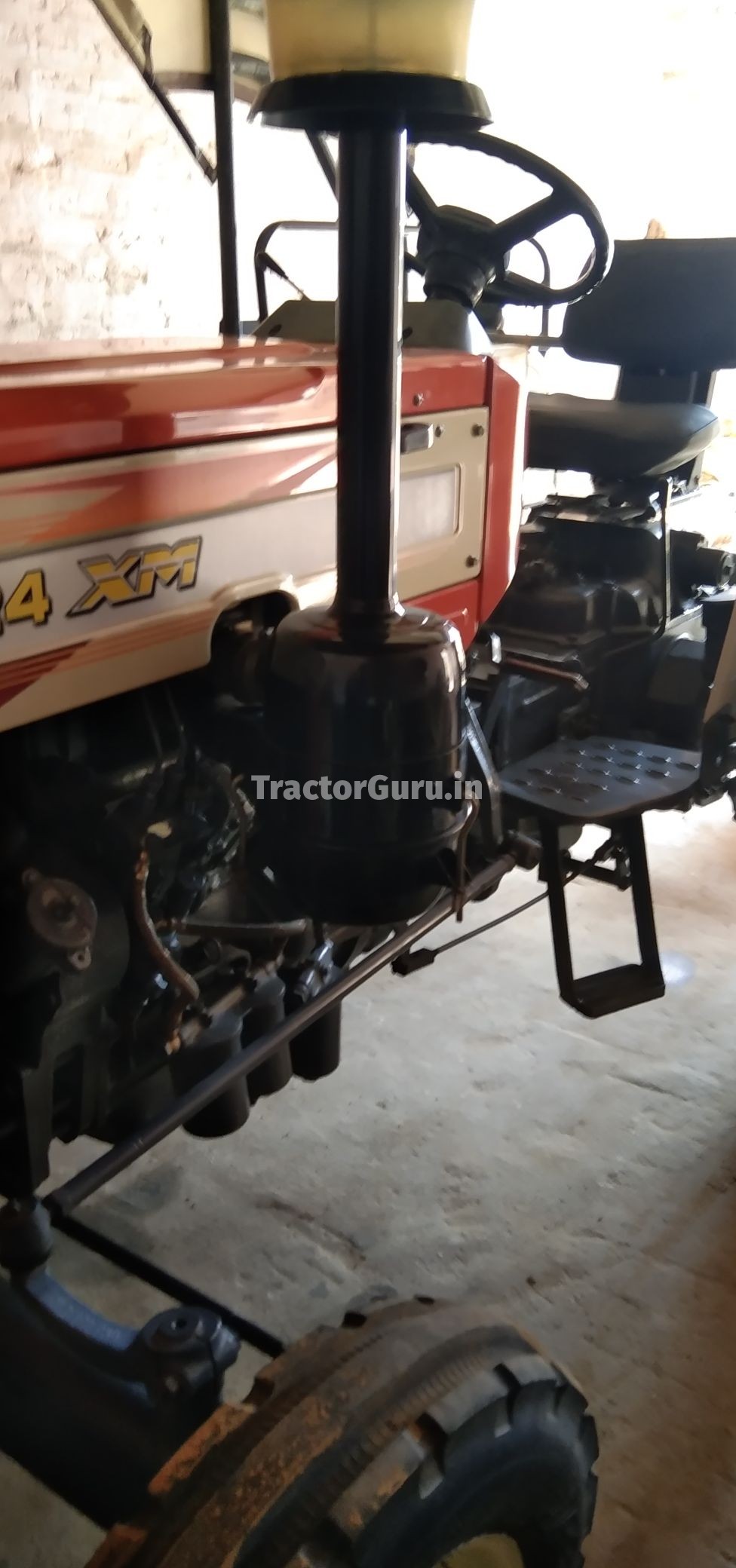 Swaraj 724 FE