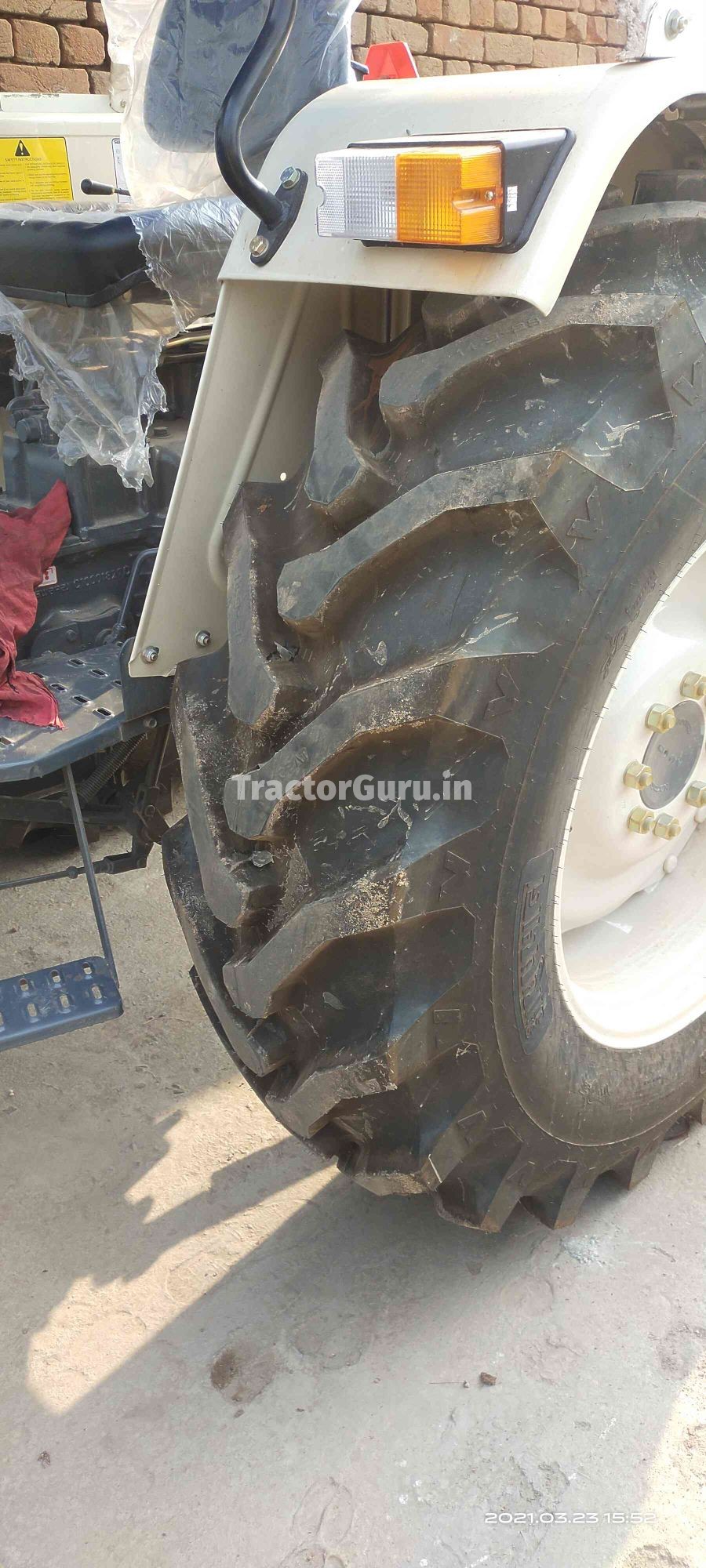 Swaraj 742 FE