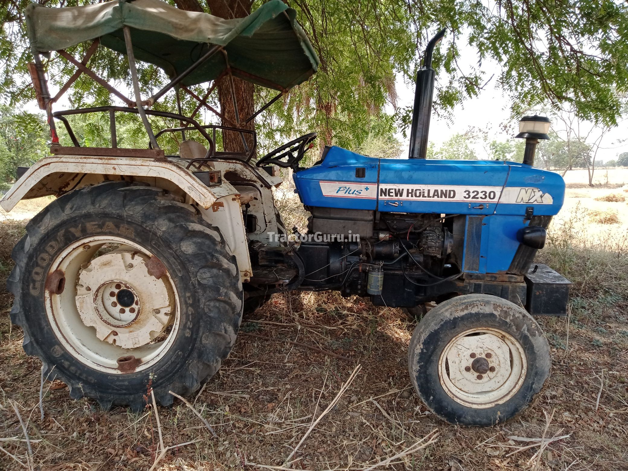 New Holland 3230