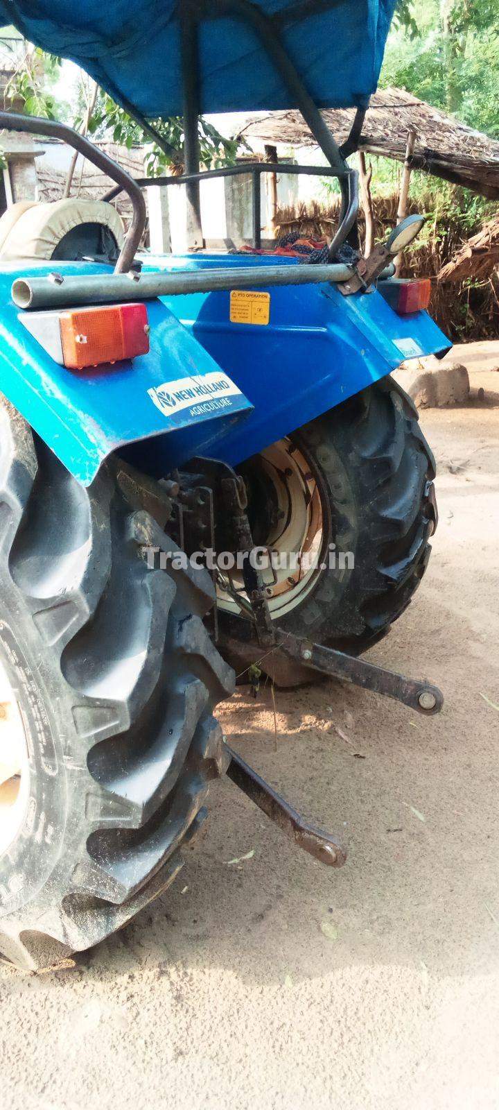 New Holland 3037 DI