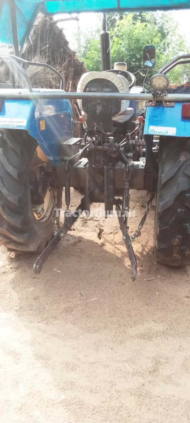 New Holland 3037 DI