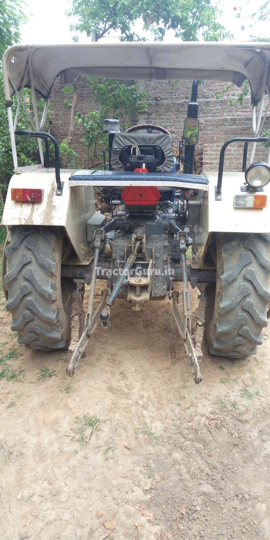 Swaraj 834 XM