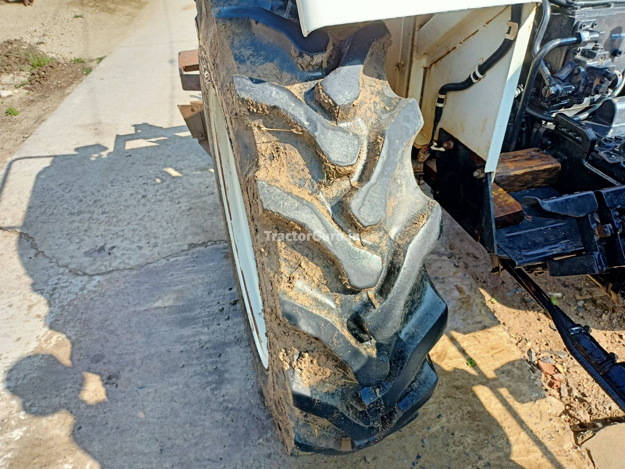 Eicher 242 XTRAC