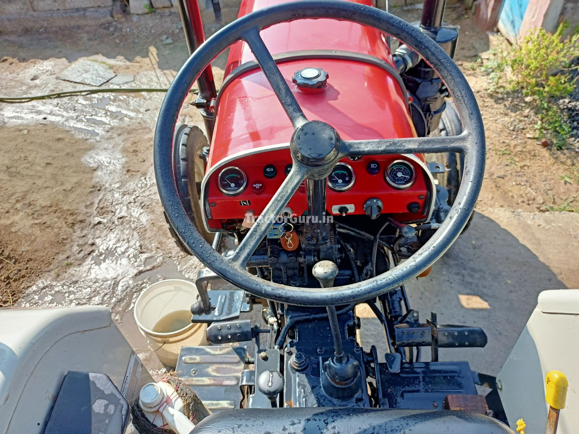 Eicher 242 XTRAC