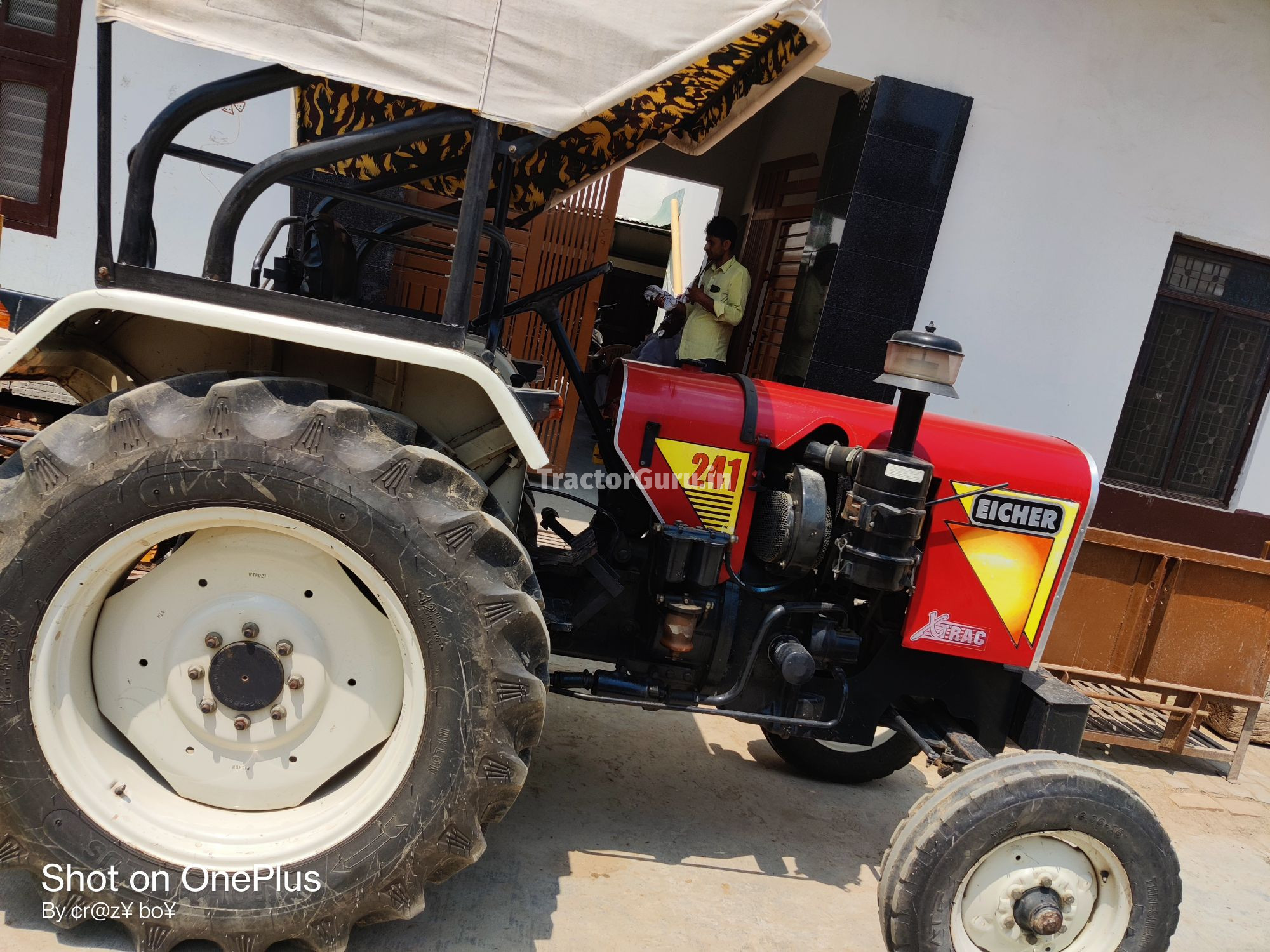 Get Second Hand Eicher 241 XTRAC Tractor in Good Condition - 6615
