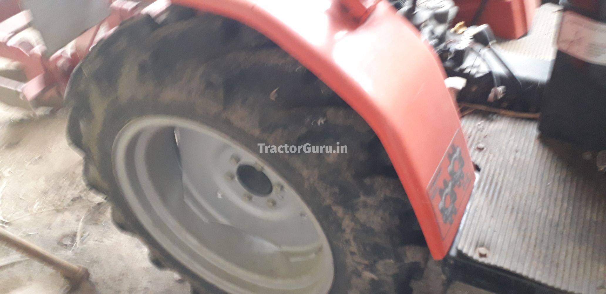 VST Shakti 270 4WD 