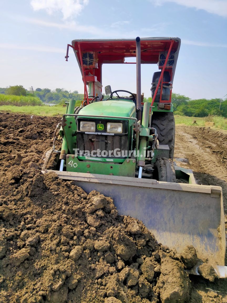 John Deere 5310